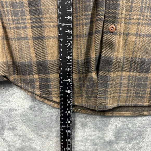 Frye and Co. Flannel Long Sleeve Button Down Shirt - Medium - Picture 7 of 9